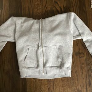 Bandy Melville grey zip up